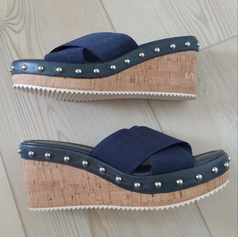 NWOB Donald Pliner Idraa Wedge Sandals - Picture 3 of 6